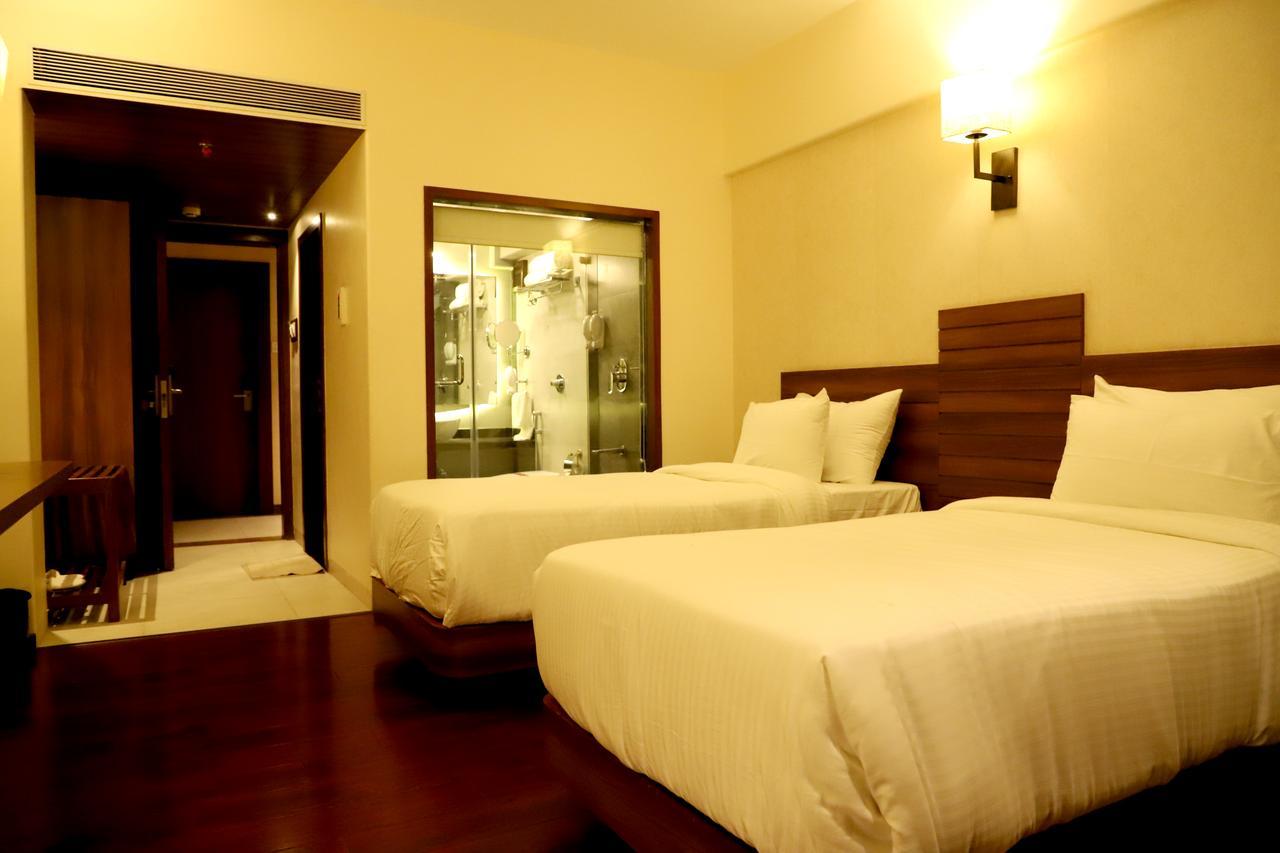 Hotel Reyansh Grand Boisar Exterior foto